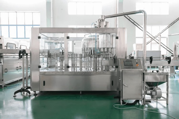 2000BPH water bottling machine (1).jpg